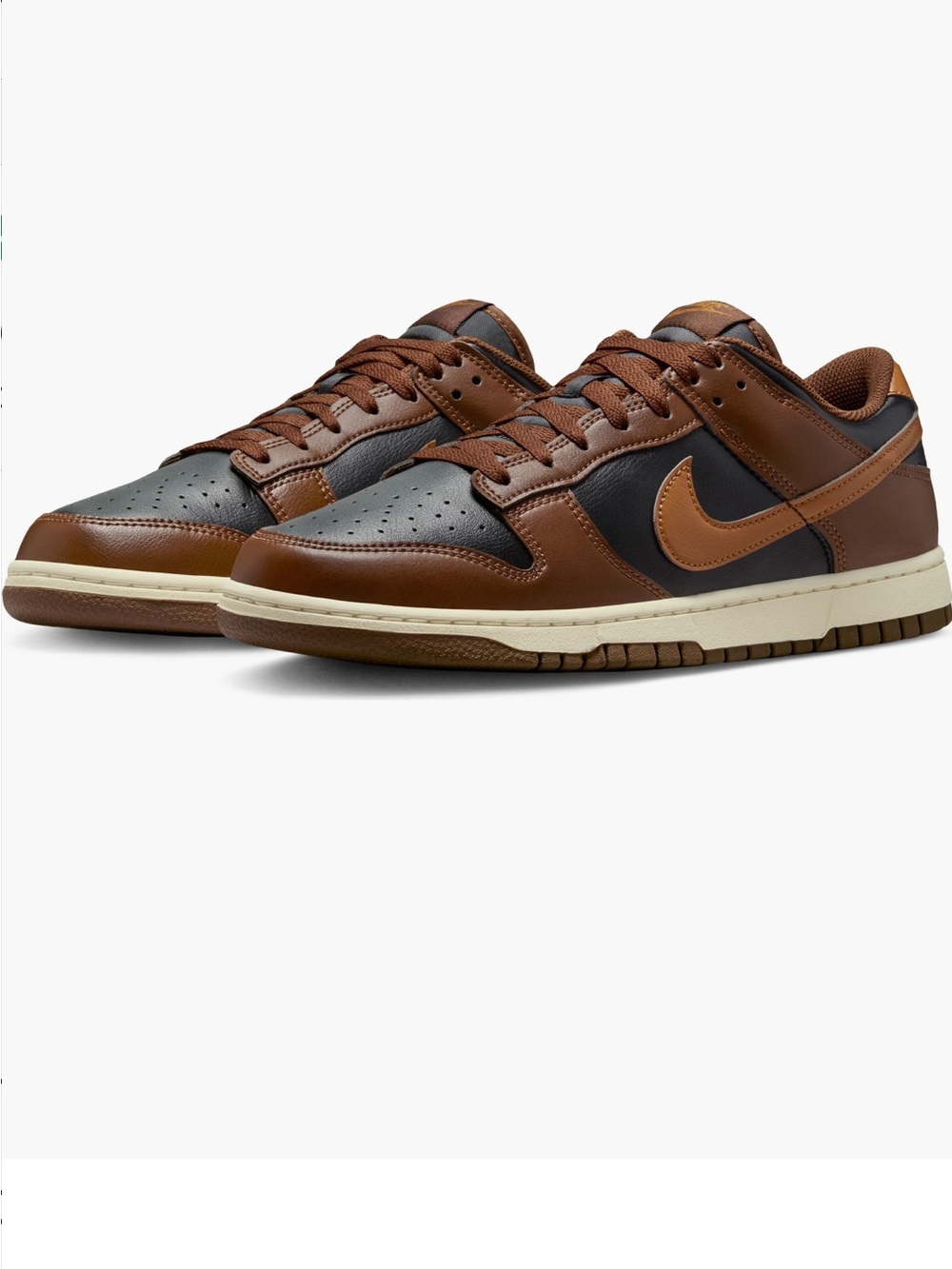 Nike Dunk Low New -
No box